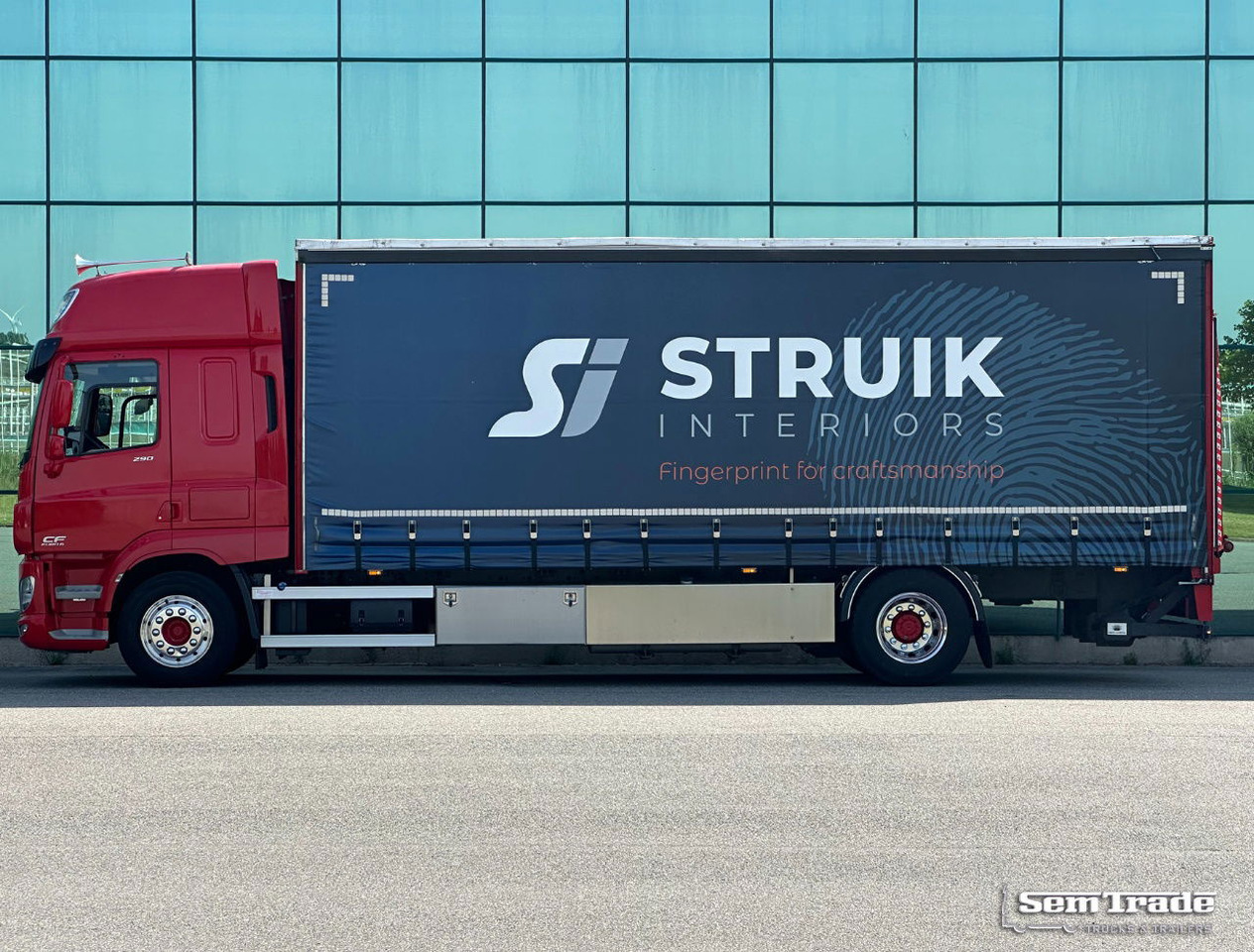 DAF CF 290 FA Space CAB Hardhouten Vloer 2500 KG Klep Nieuw Staat - Skříňový nákladní auto: obrázok 2 DAF CF 290 FA Space CAB Hardhouten Vloer 2500 KG Klep Nieuw Staat - Skříňový nákladní auto: obrázok 2