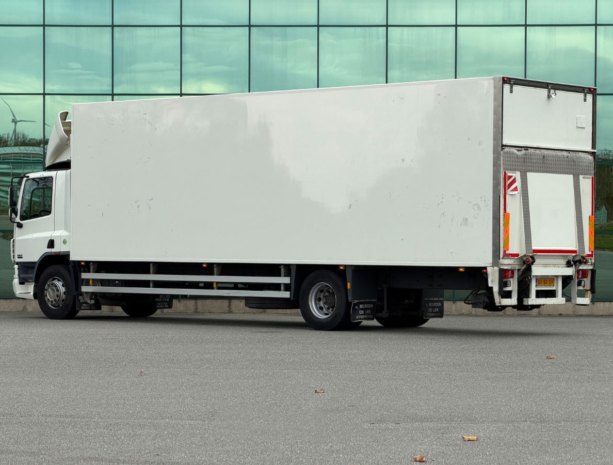 DAF CF 75.250 Euro 3 Manual Gearbox VAN Beurden Isolated BOX Tail Lift Super Condition NL-Truck - Skříňový nákladní auto: obrázok 3 DAF CF 75.250 Euro 3 Manual Gearbox VAN Beurden Isolated BOX Tail Lift Super Condition NL-Truck - Skříňový nákladní auto: obrázok 3