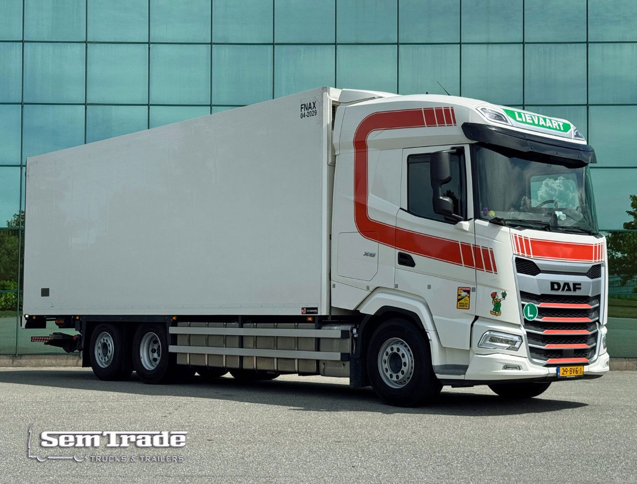 DAF XG 480 FAR 475.000 KM Carrier TRS Iceland 815 x 250 x 275 CM Inside Tail Lift NL Truck - Chladirenské nákladné vozidlo: obrázok 4 DAF XG 480 FAR 475.000 KM Carrier TRS Iceland 815 x 250 x 275 CM Inside Tail Lift NL Truck - Chladirenské nákladné vozidlo: obrázok 4