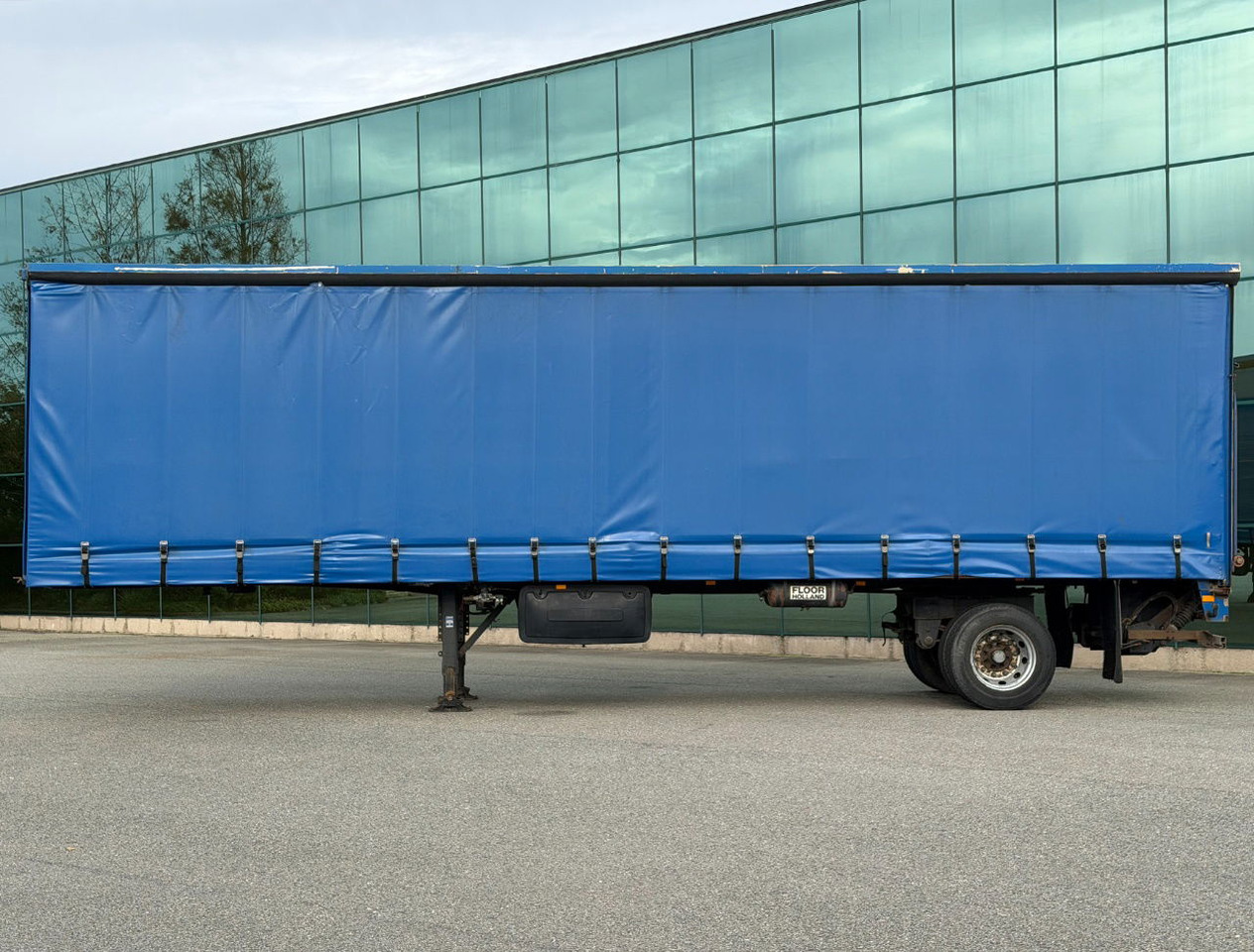 Floor FL0-12-102 City Trailer Tail Lift Good Condition Holland-Trailer - Plachtový náves: obrázok 2 Floor FL0-12-102 City Trailer Tail Lift Good Condition Holland-Trailer - Plachtový náves: obrázok 2