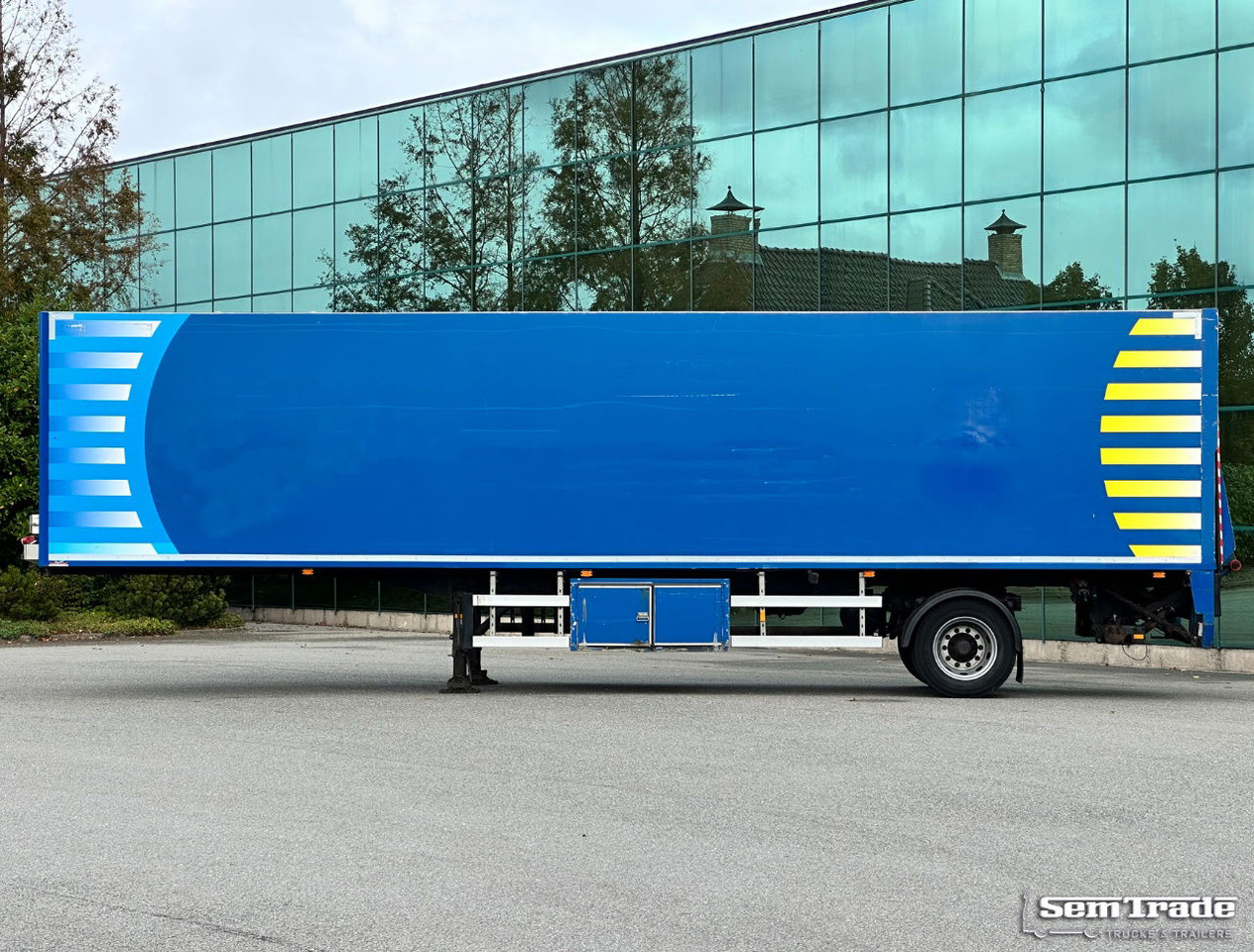 HRD NTS BI-Temp Cooling Tail Lift Steering Axle City Trailer - Náves chladírenské: obrázok 2 HRD NTS BI-Temp Cooling Tail Lift Steering Axle City Trailer - Náves chladírenské: obrázok 2