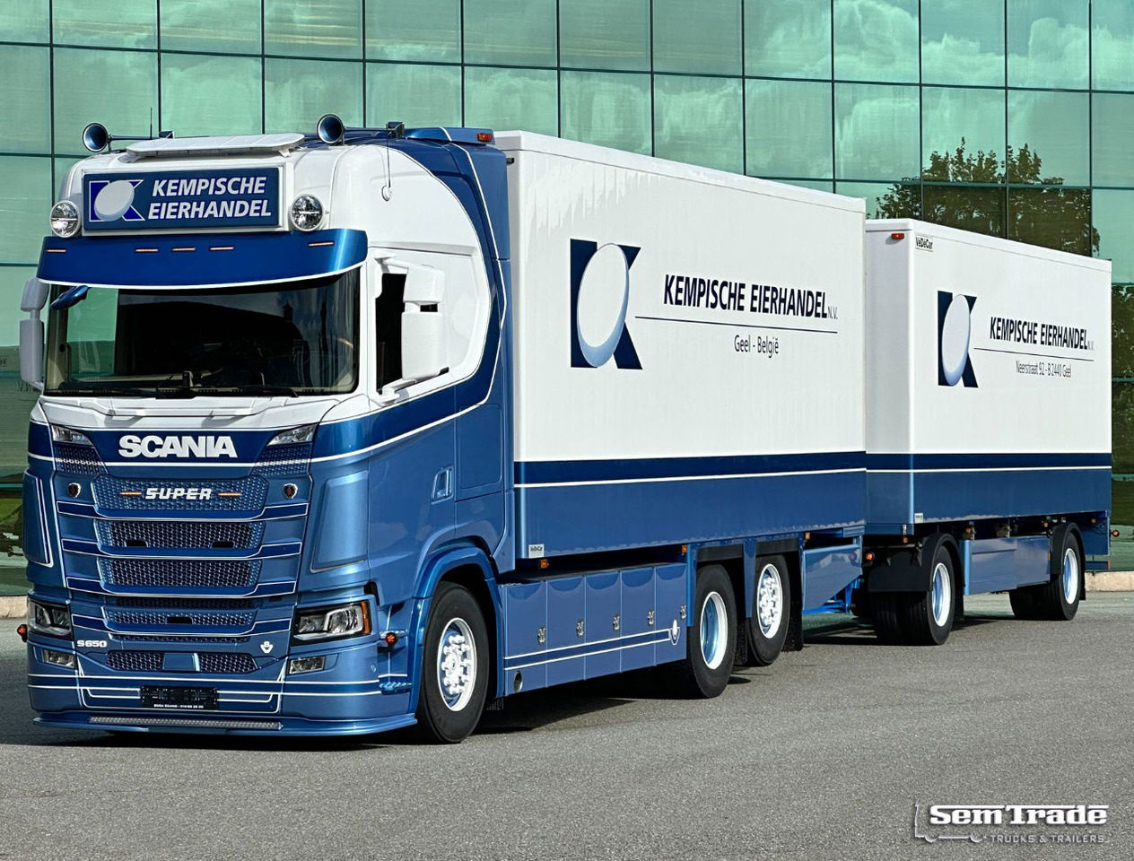 Scania S650 V8 NGS Only 193.000 KM Full Options FullY Isolated Body Special Show Truck / Combi NEW Condition - Chladirenské nákladné vozidlo: obrázok 2 Scania S650 V8 NGS Only 193.000 KM Full Options FullY Isolated Body Special Show Truck / Combi NEW Condition - Chladirenské nákladné vozidlo: obrázok 2