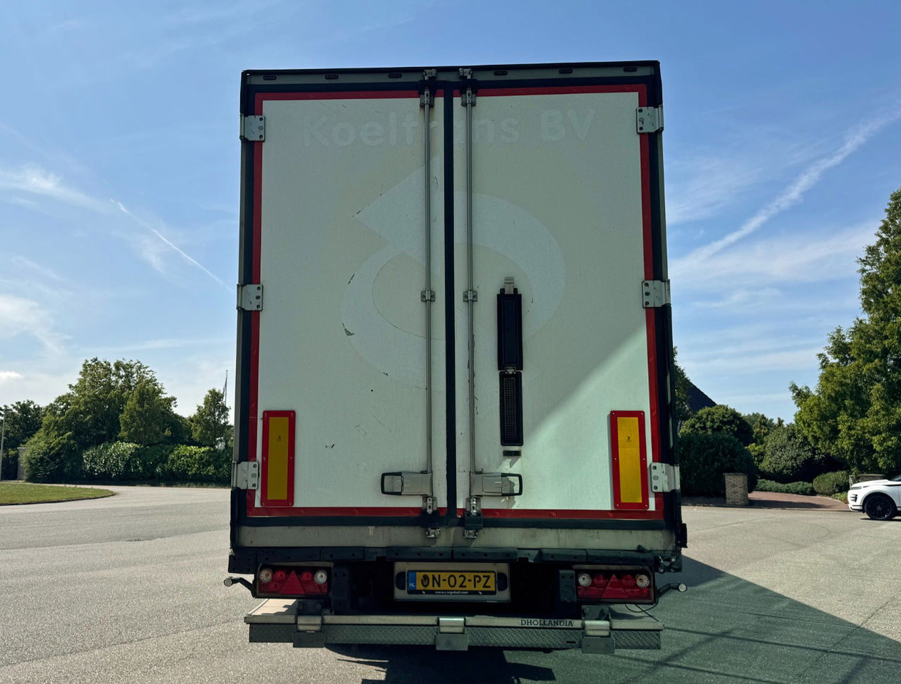 Schmitz Cargobull SCBS3B 270 CM High Flower Wide Liftaxle Tail Lift NL Trailer 6 - Náves chladírenské: obrázok 4 Schmitz Cargobull SCBS3B 270 CM High Flower Wide Liftaxle Tail Lift NL Trailer 6 - Náves chladírenské: obrázok 4