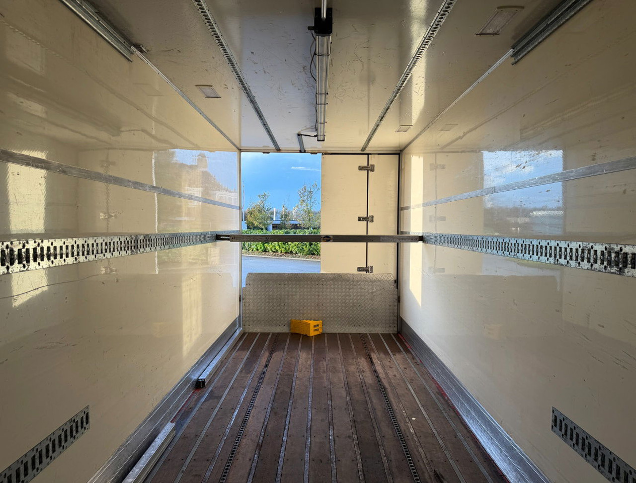 Príves skriňové Trias 812-190 Theo Mulder Isolated BOX Disc Brakes Tail Lift: obrázok 18