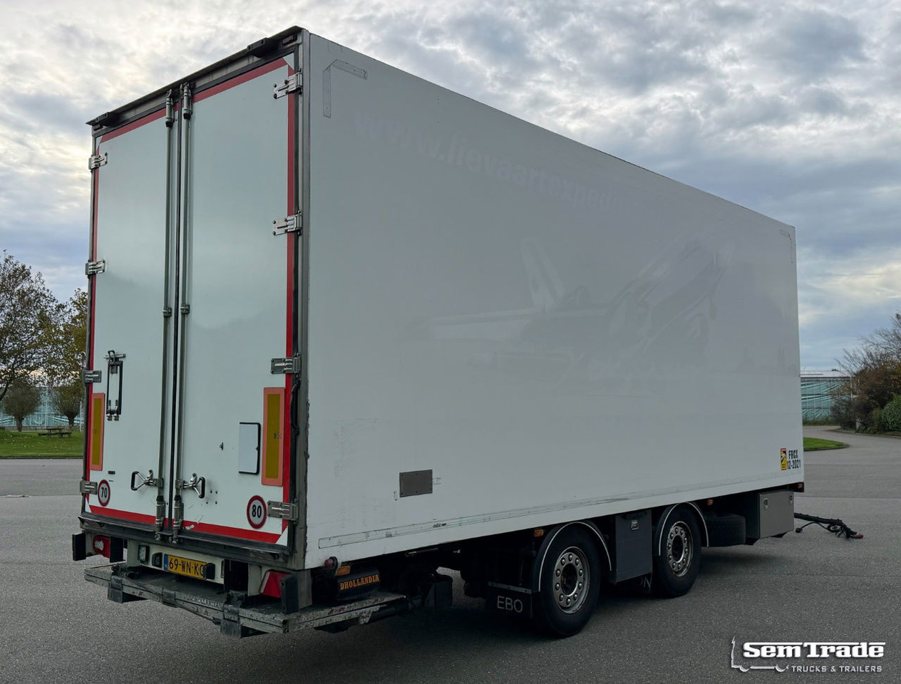 Van Weel VW 18000 VW EBO Isolated BOX TRS Cooling Tail Lift NL-Trailer - Príves izotermické: obrázok 4 Van Weel VW 18000 VW EBO Isolated BOX TRS Cooling Tail Lift NL-Trailer - Príves izotermické: obrázok 4