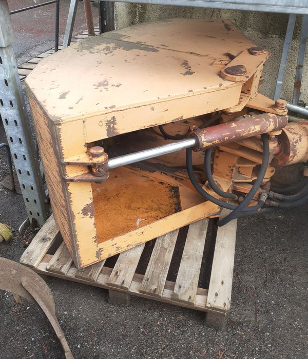 Godets pour pelle,Mini pelle, Tracto pelle. Fourche et mat d'elevateur.Moteur de forage avec tariere - Príslušenstvo pre Stavebné stroje: obrázok 3 Godets pour pelle,Mini pelle, Tracto pelle. Fourche et mat d'elevateur.Moteur de forage avec tariere - Príslušenstvo pre Stavebné stroje: obrázok 3