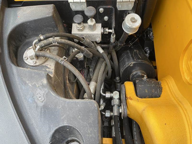 Teleskopický nakladač Manitou MT 420 H: obrázok 16