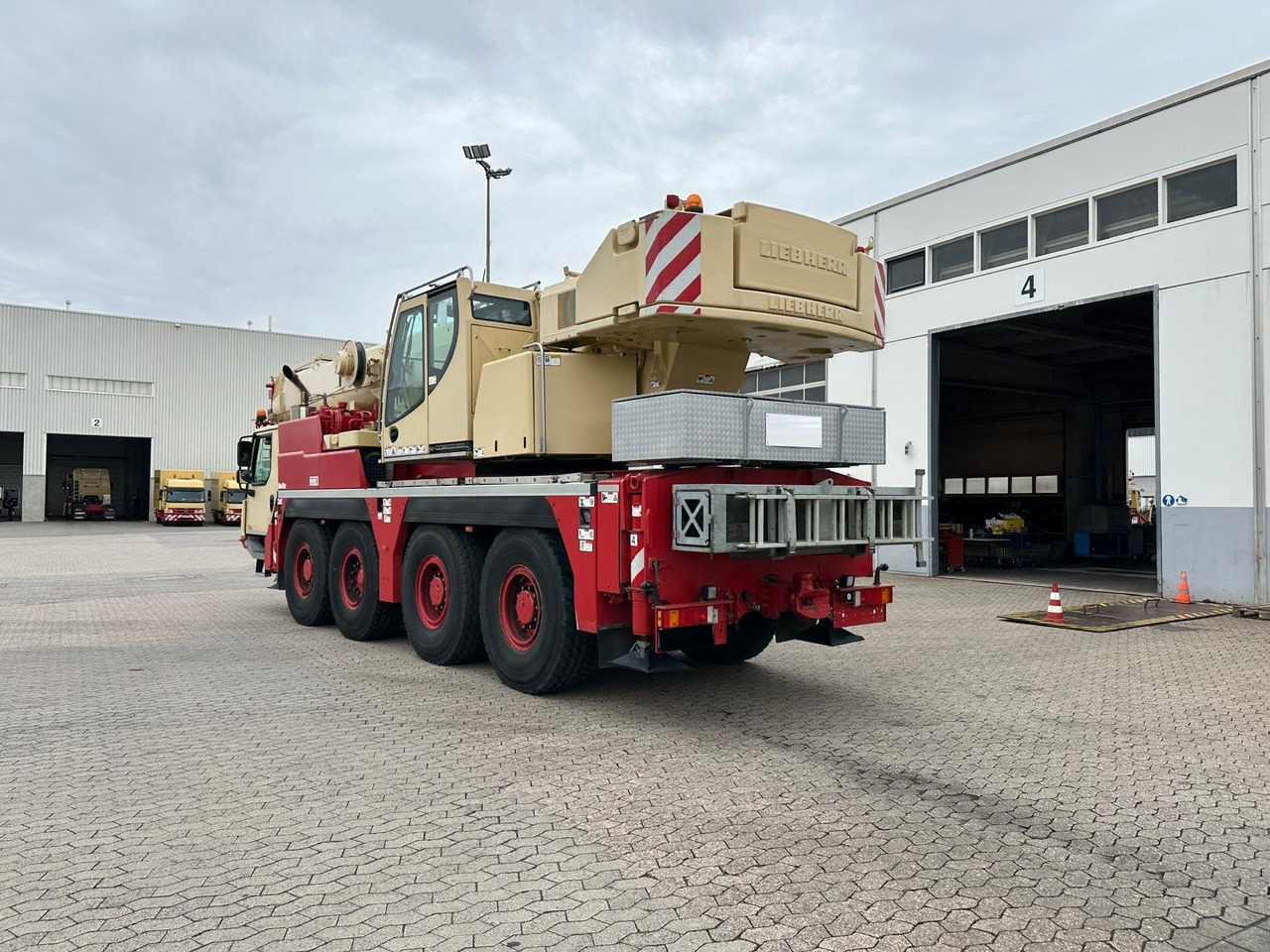 LIEBHERR LTM 1070-4.2 - Autožeriav: obrázok 2 LIEBHERR LTM 1070-4.2 - Autožeriav: obrázok 2