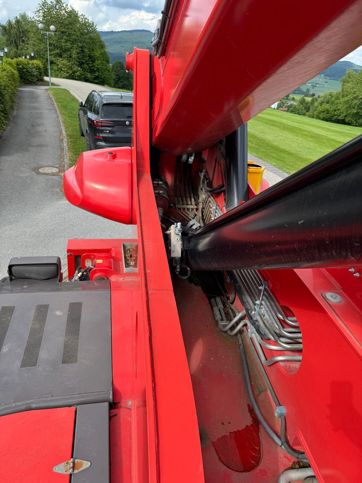 MANITOU MRT 2470 + Privilege ST4S1 - Teleskopický kolesový nakladač: obrázok 5 MANITOU MRT 2470 + Privilege ST4S1 - Teleskopický kolesový nakladač: obrázok 5