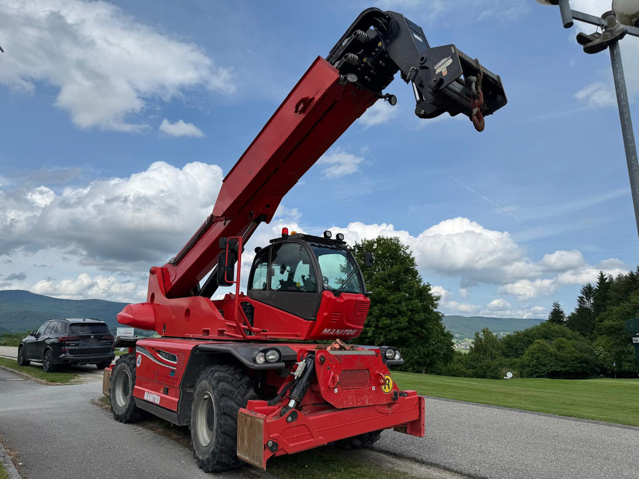 MANITOU MRT 2470 + Privilege ST4S1 - Teleskopický kolesový nakladač: obrázok 1 MANITOU MRT 2470 + Privilege ST4S1 - Teleskopický kolesový nakladač: obrázok 1