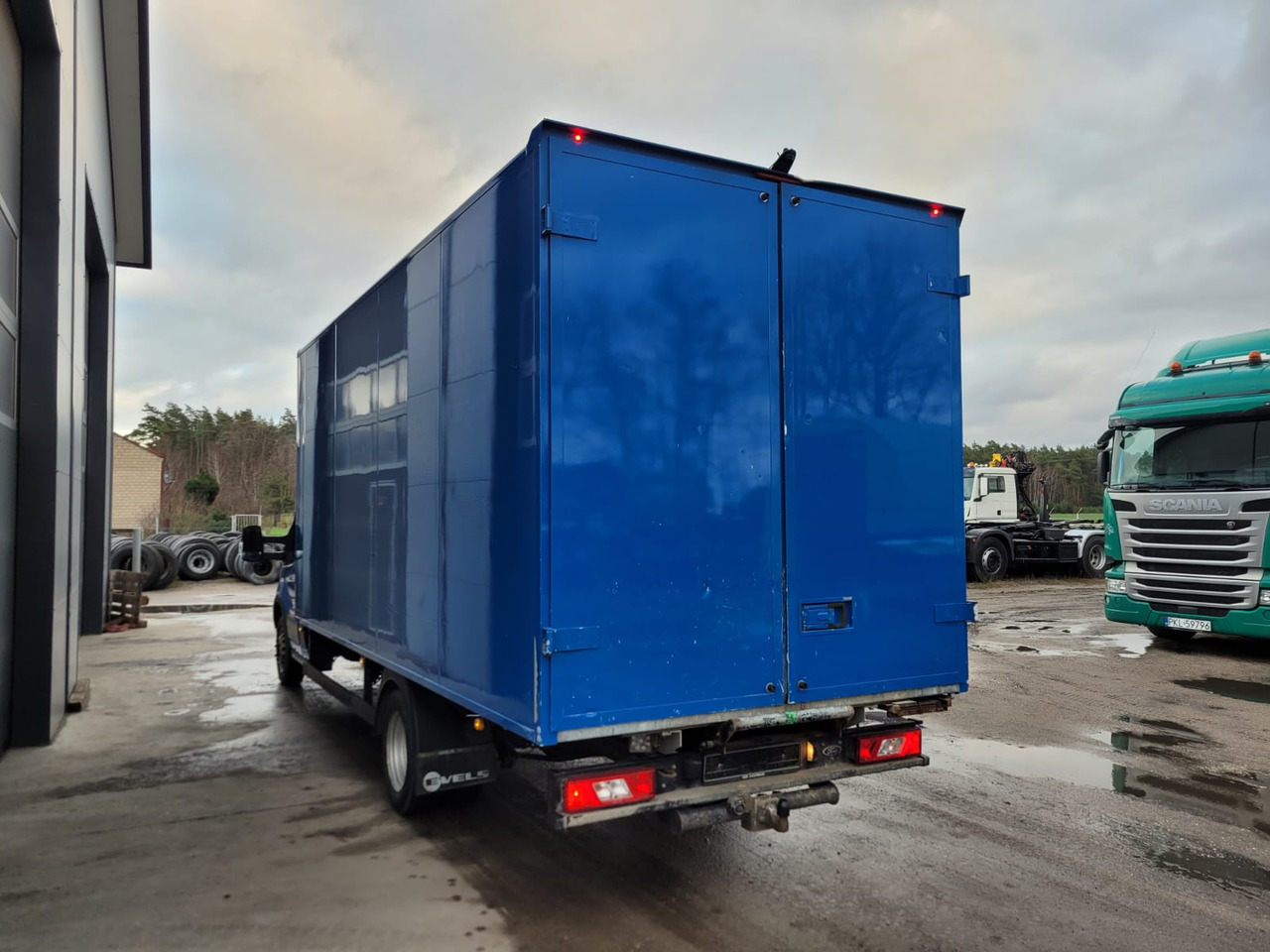 FORD TRANSIT KONTENER - Dodávka skriňová nadstavba: obrázok 5 FORD TRANSIT KONTENER - Dodávka skriňová nadstavba: obrázok 5