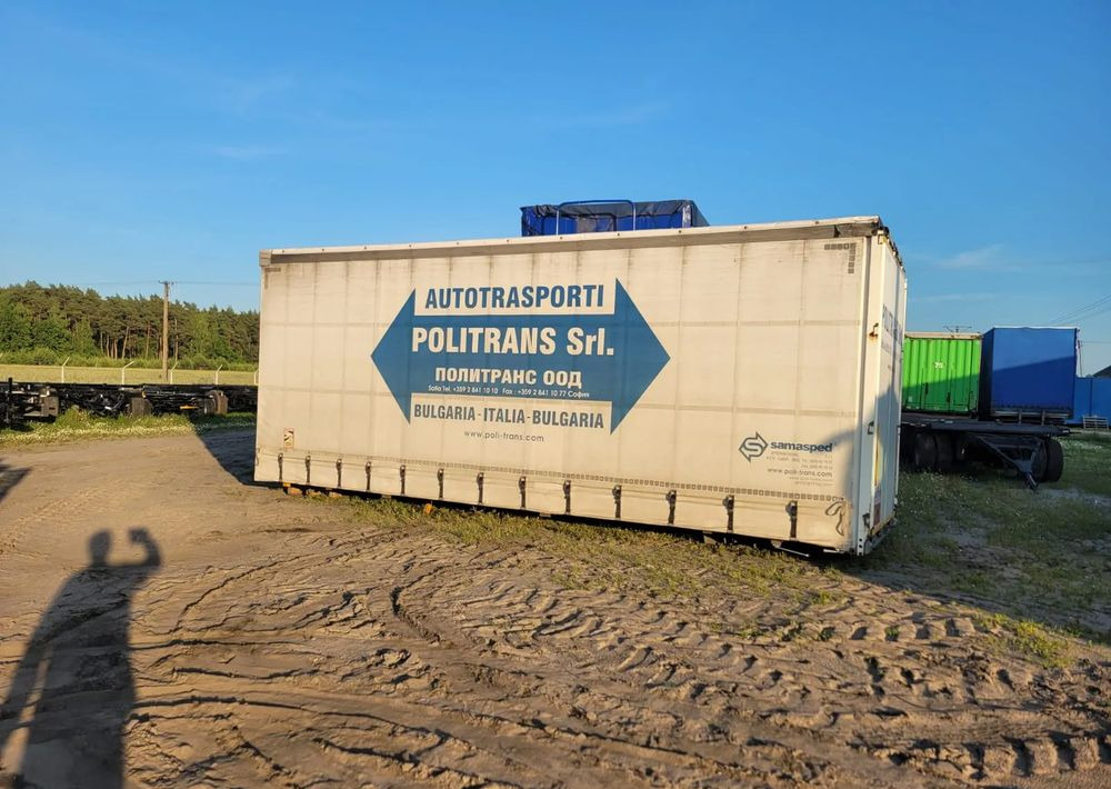 Krone Zabudowa Firanka - Plachtová nadstavba: obrázok 3 Krone Zabudowa Firanka - Plachtová nadstavba: obrázok 3