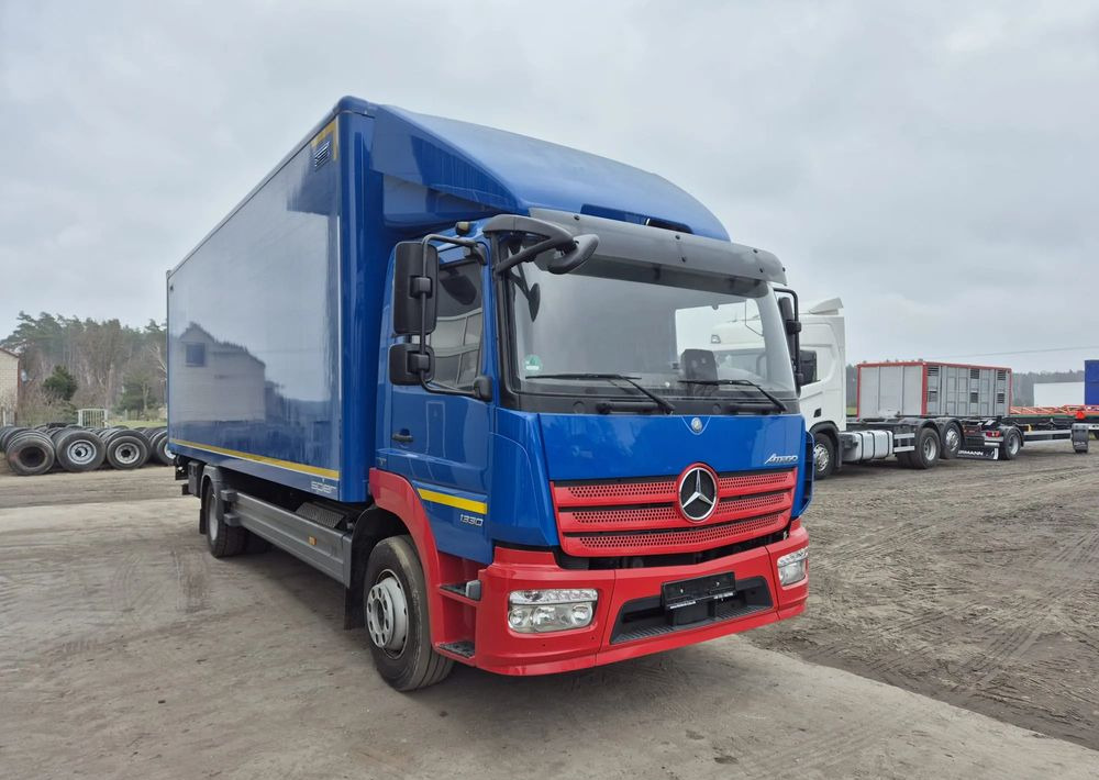 Mercedes-Benz Atego 1330 Euro 6 - Skříňový nákladní auto: obrázok 2 Mercedes-Benz Atego 1330 Euro 6 - Skříňový nákladní auto: obrázok 2