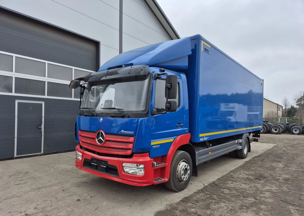 Mercedes-Benz Atego 1330 Euro 6 - Skříňový nákladní auto: obrázok 1 Mercedes-Benz Atego 1330 Euro 6 - Skříňový nákladní auto: obrázok 1
