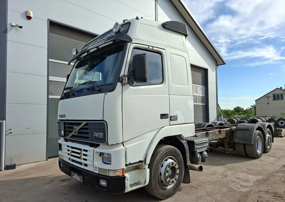 Volvo FH 420 6x2 - Podvozek s kabinou: obrázok 1 Volvo FH 420 6x2 - Podvozek s kabinou: obrázok 1