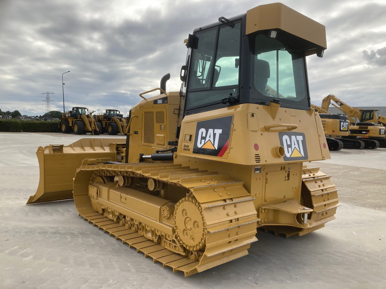 CATERPILLAR D6K2 LGP - Buldozér: obrázok 3 CATERPILLAR D6K2 LGP - Buldozér: obrázok 3