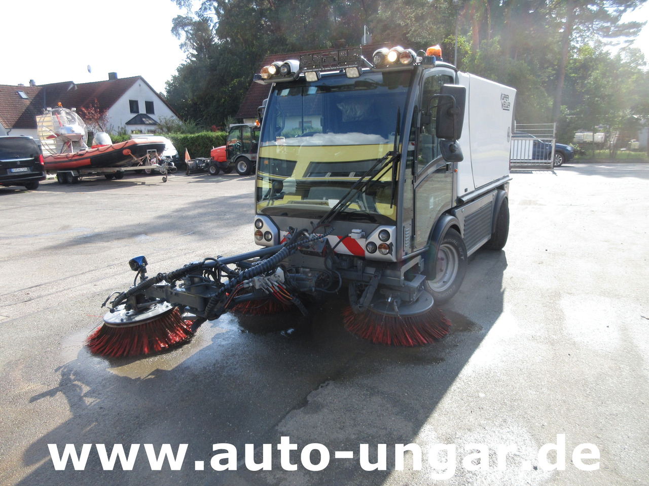 Boschung S3 Kehrmaschine urban sweeper Wildkrautbesen Allradlenkung - Zametacie vozidlo: obrázok 2 Boschung S3 Kehrmaschine urban sweeper Wildkrautbesen Allradlenkung - Zametacie vozidlo: obrázok 2