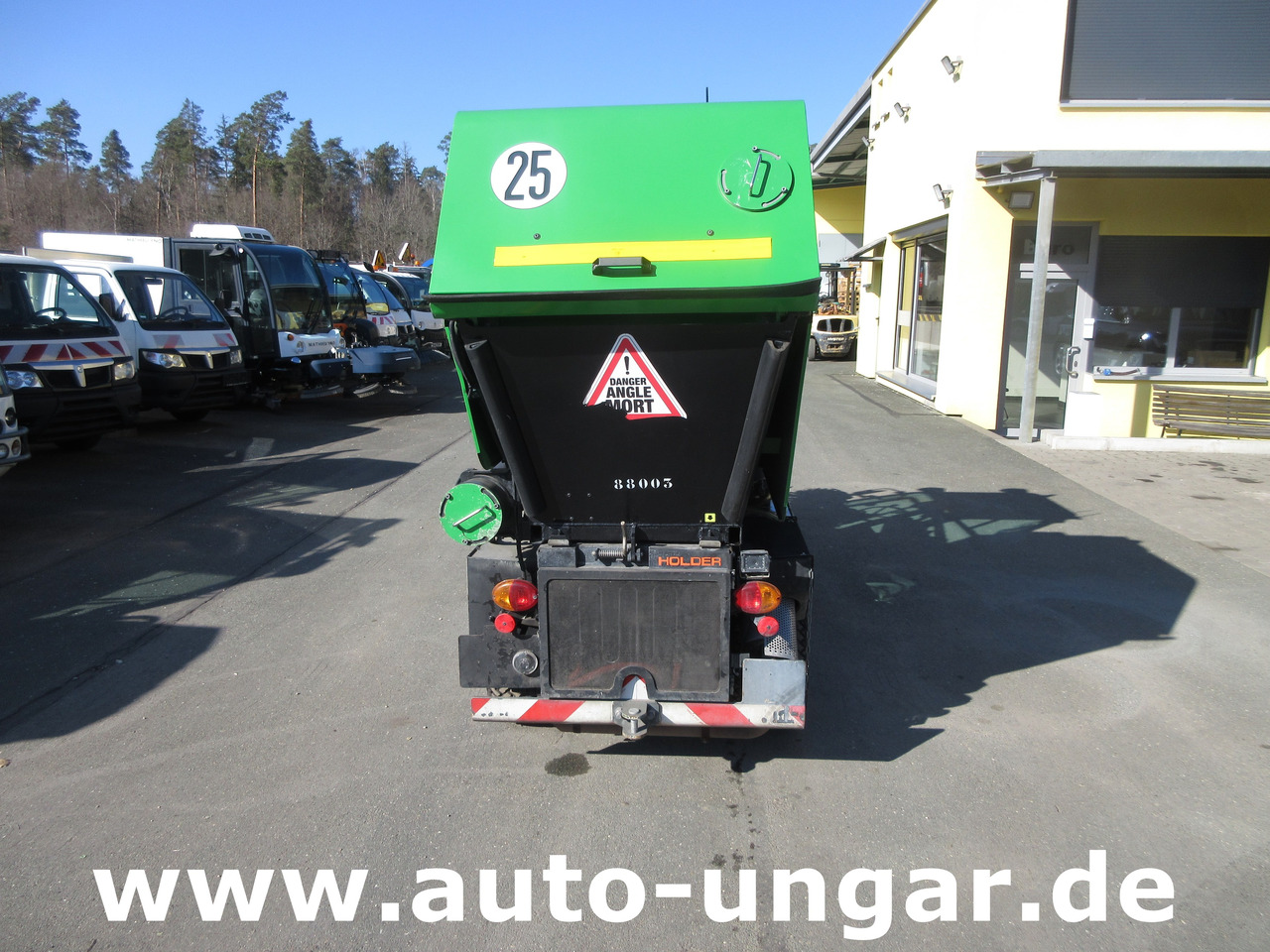 Holder X40 / X45 Baujahr 2017 Knicklenkung Kehraufbau 4x4 Kommunalhydraulik Frontheber - Zametacie vozidlo: obrázok 4 Holder X40 / X45 Baujahr 2017 Knicklenkung Kehraufbau 4x4 Kommunalhydraulik Frontheber - Zametacie vozidlo: obrázok 4