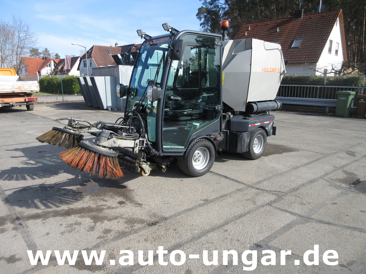 Holder X45 Kubota Diesel Motor Baujahr 2019 Allrad Kehrmaschine Geräteträger - Komunálny traktor: obrázok 2 Holder X45 Kubota Diesel Motor Baujahr 2019 Allrad Kehrmaschine Geräteträger - Komunálny traktor: obrázok 2
