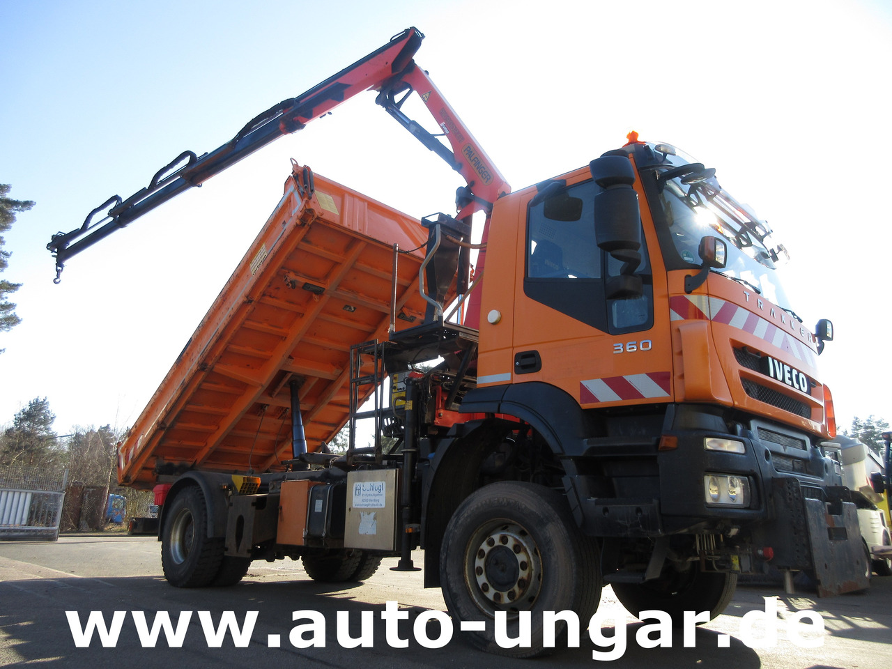 IVECO Trakker 360 Kipper Allrad 4x4 Kran Palfinger PK 9002 Kommunalhydraulik Winterdienst Euro 5 - Sklápač, Auto s hydraulickou rukou: obrázok 1 IVECO Trakker 360 Kipper Allrad 4x4 Kran Palfinger PK 9002 Kommunalhydraulik Winterdienst Euro 5 - Sklápač, Auto s hydraulickou rukou: obrázok 1