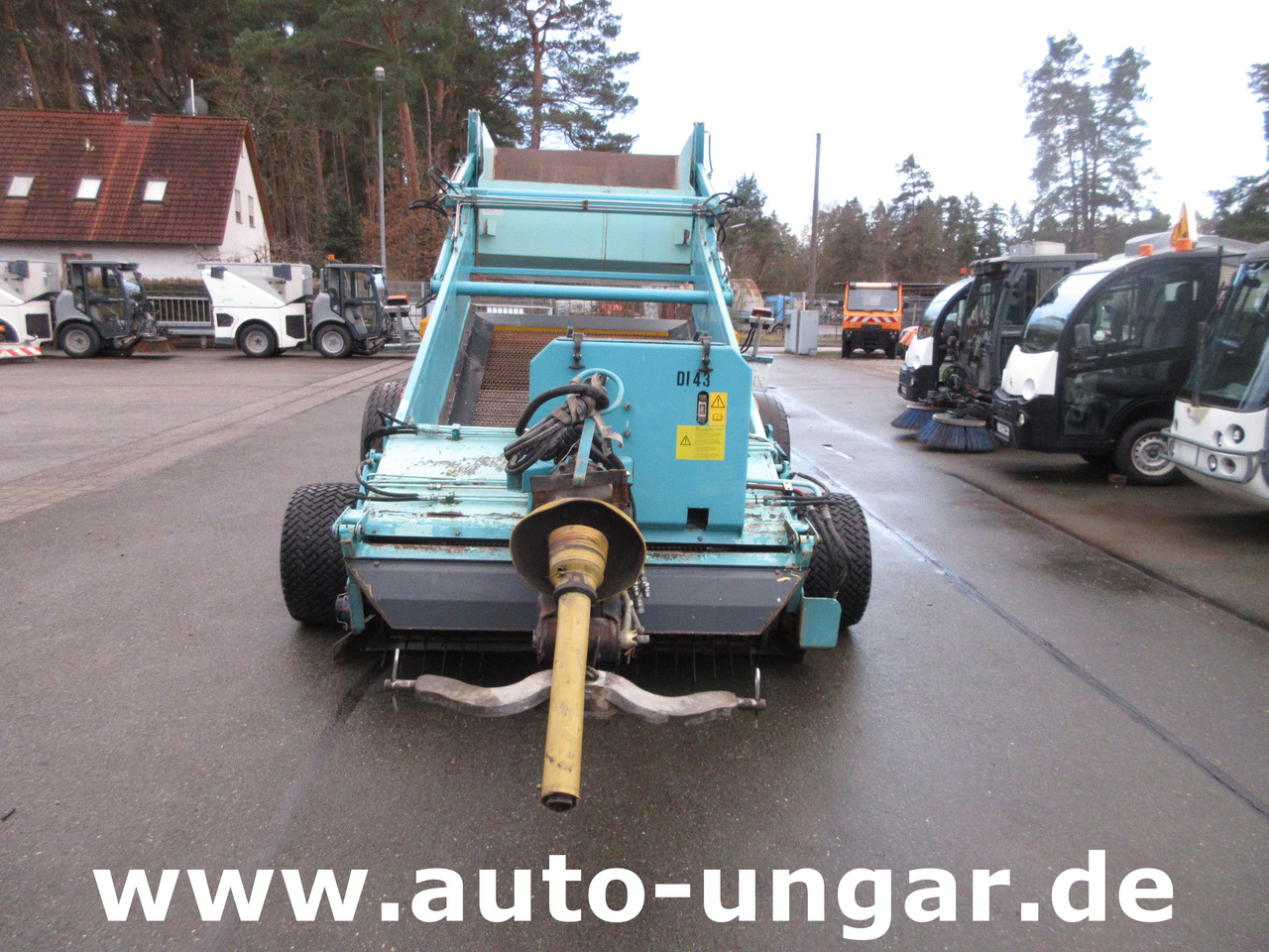 Kässbohrer BeachTech STR 2000 Baujahr 2003 BeachCleaner Strandreiniger °0043 - Komunálne/ Špeciálne stroje: obrázok 2 Kässbohrer BeachTech STR 2000 Baujahr 2003 BeachCleaner Strandreiniger °0043 - Komunálne/ Špeciálne stroje: obrázok 2