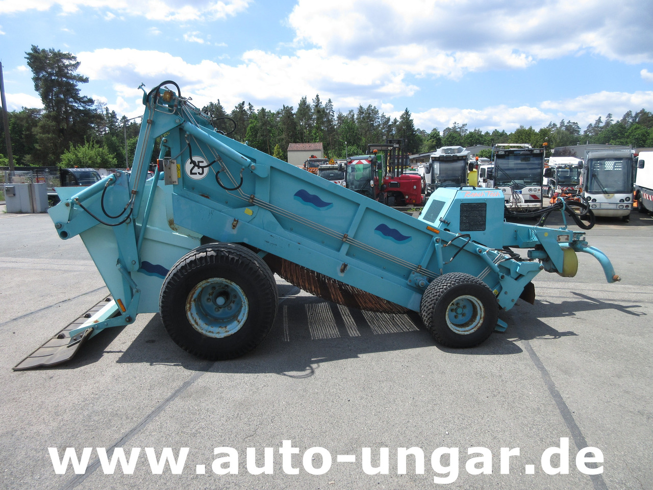 Kässbohrer BeachTech STR 2000 BeachCleaner Strandreiniger καθαριστής παραλίας - Komunálne/ Špeciálne stroje: obrázok 5 Kässbohrer BeachTech STR 2000 BeachCleaner Strandreiniger καθαριστής παραλίας - Komunálne/ Špeciálne stroje: obrázok 5