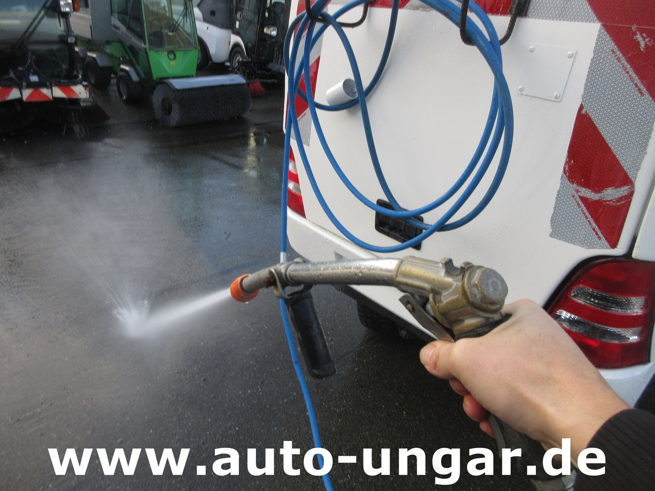 Multicar Tremo X56 CMAR LC 860 Schwemmfahrzeug Streetwasher 4x4x4 Baujahr 2014 EU5 - Komunálne/ Špeciálne stroje: obrázok 4 Multicar Tremo X56 CMAR LC 860 Schwemmfahrzeug Streetwasher 4x4x4 Baujahr 2014 EU5 - Komunálne/ Špeciálne stroje: obrázok 4