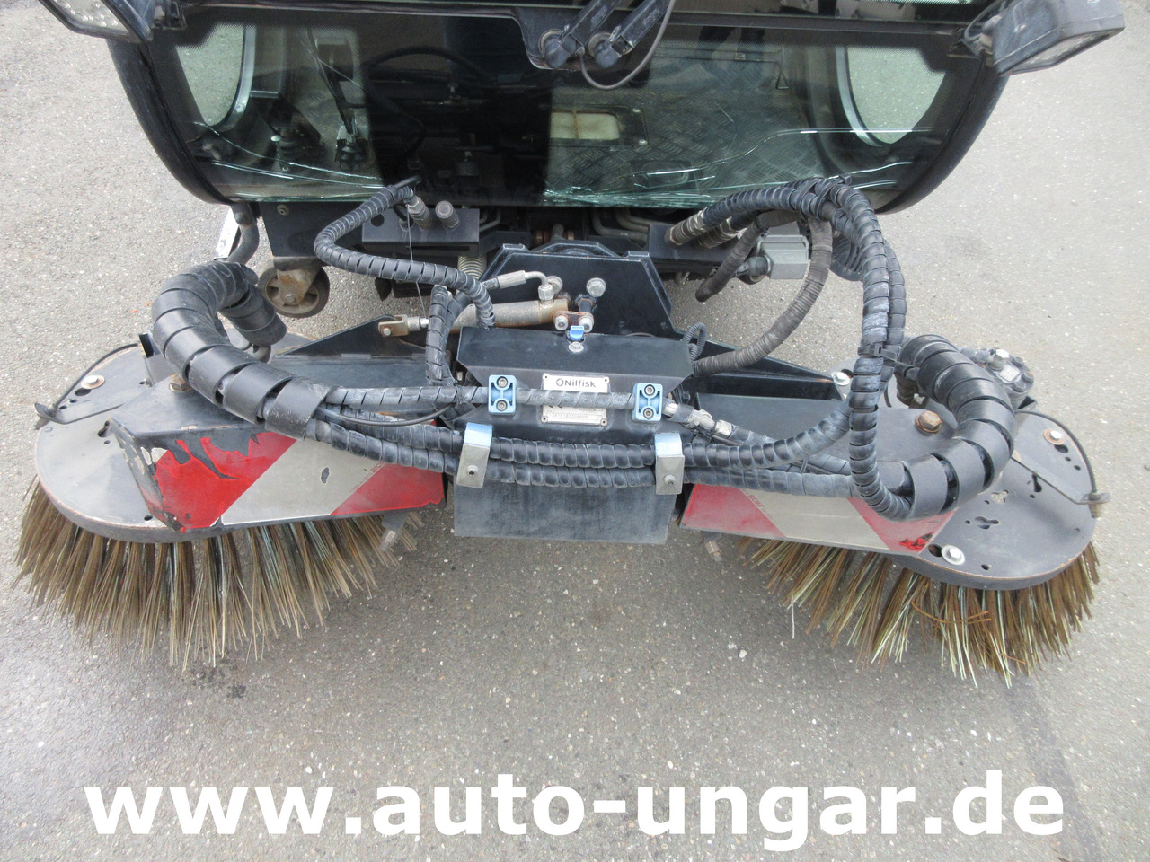 Nilfisk CR3500 CityRanger Schmidt Flexigo Multigo 4x4 Kehrmaschine Geräteträger - Zametacie vozidlo: obrázok 3 Nilfisk CR3500 CityRanger Schmidt Flexigo Multigo 4x4 Kehrmaschine Geräteträger - Zametacie vozidlo: obrázok 3