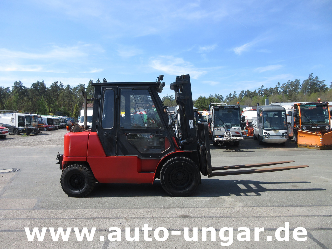 Nissan F04D 400 Diesel Gabelstapler 4.000kg Motorschaden Bj. 2002 - Dieselový vysokozdvižný vozík: obrázok 2 Nissan F04D 400 Diesel Gabelstapler 4.000kg Motorschaden Bj. 2002 - Dieselový vysokozdvižný vozík: obrázok 2