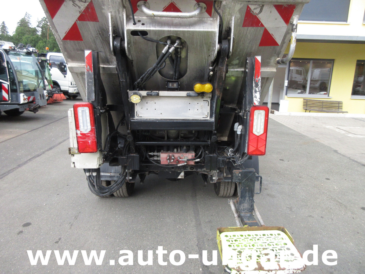 Auto na odvoz odpadu na prepravu odpad RENAULT Maxity 3.500kg Faun Provence Benne Müllwagen 5m³ Alumulde mit Presse: obrázok 6 Auto na odvoz odpadu na prepravu odpad RENAULT Maxity 3.500kg Faun Provence Benne Müllwagen 5m³ Alumulde mit Presse: obrázok 6