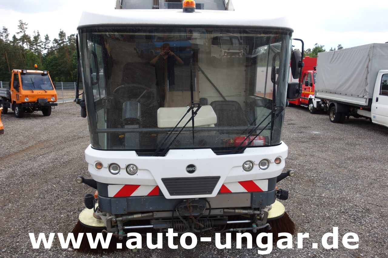 Ravo C540 / 530 Kehrmaschine - Kärcher - Heckabsaugung - Motorschaden - Zametacie vozidlo: obrázok 3 Ravo C540 / 530 Kehrmaschine - Kärcher - Heckabsaugung - Motorschaden - Zametacie vozidlo: obrázok 3