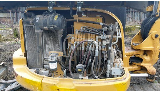 Mini rýpadlo Caterpillar 305 E2 +drill: obrázok 8