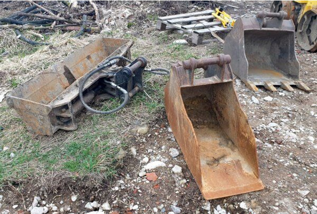 Mini rýpadlo Caterpillar 305 E2 +drill: obrázok 7