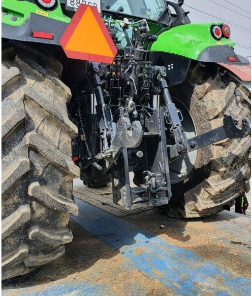 Deutz Agrotron 6145.4 - Traktor: obrázok 2 Deutz Agrotron 6145.4 - Traktor: obrázok 2