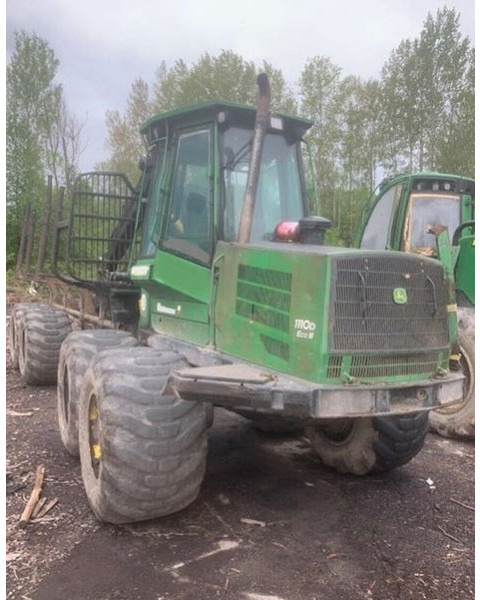 John Deere 1110D EcoIII 8W - Vyvážací príves: obrázok 2 John Deere 1110D EcoIII 8W - Vyvážací príves: obrázok 2