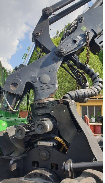 John Deere 1270E 6W - Lesnícky harvestor: obrázok 5 John Deere 1270E 6W - Lesnícky harvestor: obrázok 5