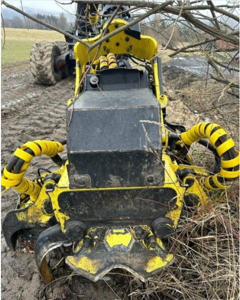 John Deere 1470E - Kombajn: obrázok 4 John Deere 1470E - Kombajn: obrázok 4