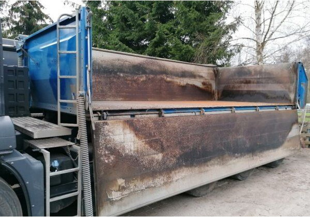 Sklápač MAN TGS 35.440 EUR6 tridem 8x4: obrázok 7
