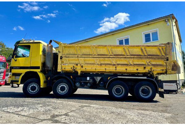 Mercedes-Benz Actros 4148 - Sklápač: obrázok 4 Mercedes-Benz Actros 4148 - Sklápač: obrázok 4