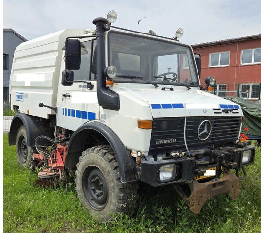 Mercedes-Benz Unimog 1400 +Schmidt SK320 - Stavebné stroje: obrázok 1 Mercedes-Benz Unimog 1400 +Schmidt SK320 - Stavebné stroje: obrázok 1