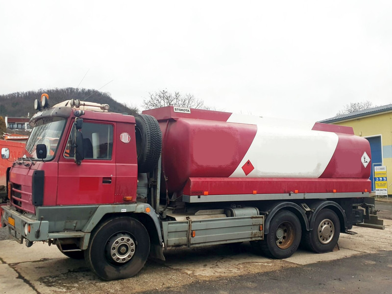 Tatra 6x6 T815 ADR 17m3 - Cisternové vozidlo: obrázok 3 Tatra 6x6 T815 ADR 17m3 - Cisternové vozidlo: obrázok 3