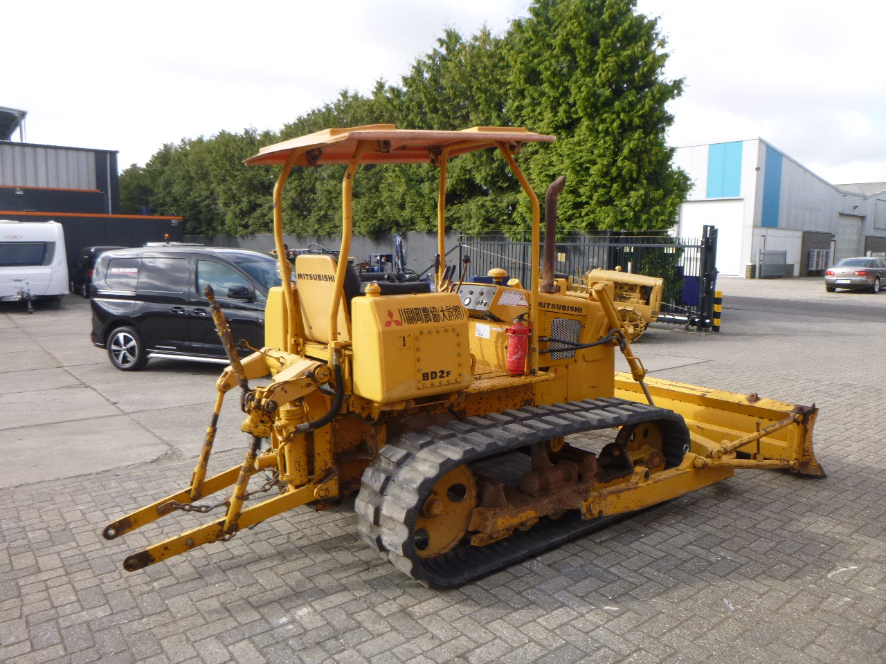 MITSUBISHI BD2F - Buldozér: obrázok 4 MITSUBISHI BD2F - Buldozér: obrázok 4