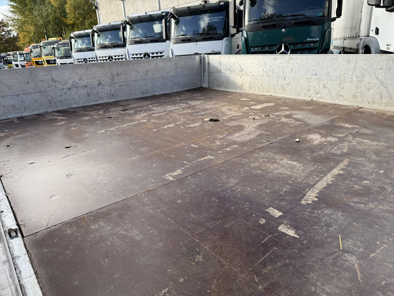 Iveco EuroCargo 75E16 Kran Hiab 055-2 - Auto s hydraulickou rukou, Valníkový/ Plošinový nákladný automobil: obrázok 3 Iveco EuroCargo 75E16 Kran Hiab 055-2 - Auto s hydraulickou rukou, Valníkový/ Plošinový nákladný automobil: obrázok 3