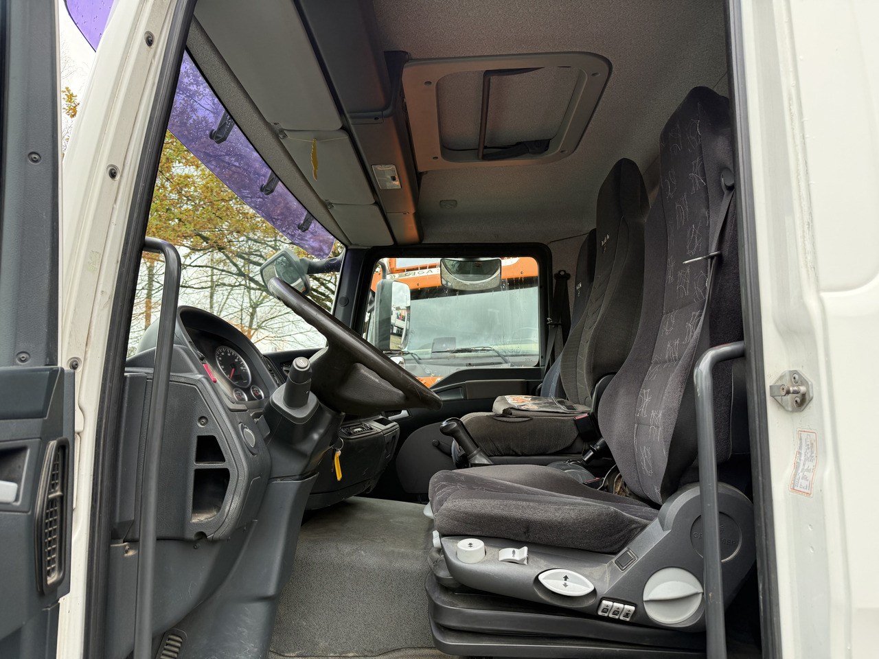 MAN TGM 12.240 Palfinger 11001 bis 19 Meter - Auto s hydraulickou rukou, Valníkový/ Plošinový nákladný automobil: obrázok 4 MAN TGM 12.240 Palfinger 11001 bis 19 Meter - Auto s hydraulickou rukou, Valníkový/ Plošinový nákladný automobil: obrázok 4