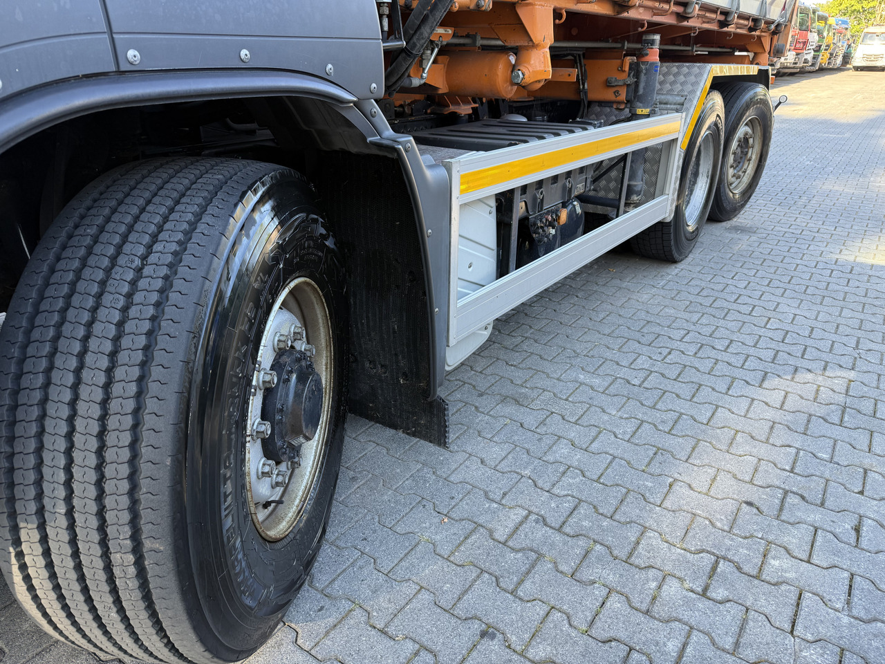 MAN TGS 28.400 6X4H-4 BL - Podvozek s kabinou, Auto s hydraulickou rukou: obrázok 3 MAN TGS 28.400 6X4H-4 BL - Podvozek s kabinou, Auto s hydraulickou rukou: obrázok 3