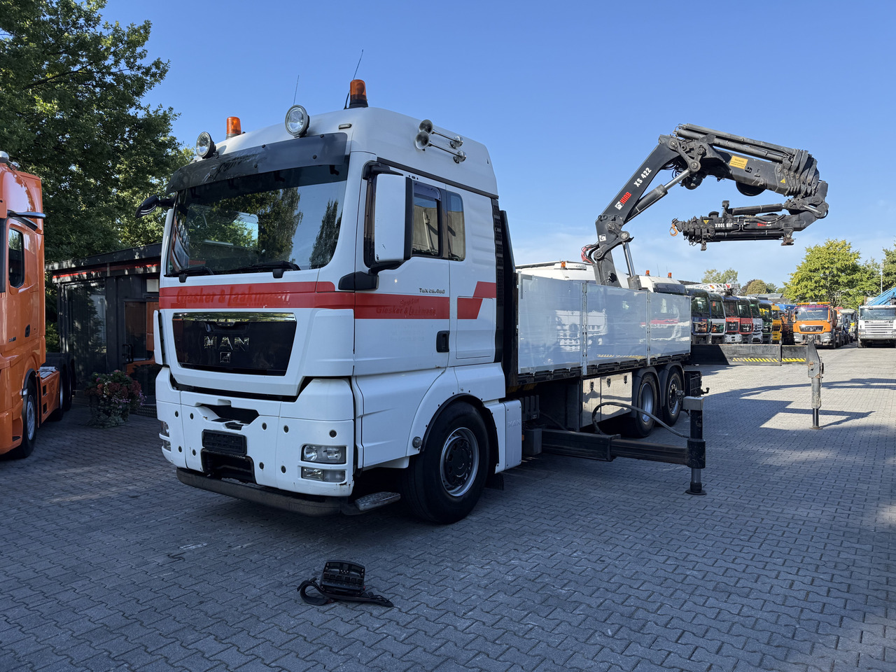 MAN TGX 26.480 6X2 Hiab 422 + Jib + Winde - Valníkový/ Plošinový nákladný automobil, Auto s hydraulickou rukou: obrázok 1 MAN TGX 26.480 6X2 Hiab 422 + Jib + Winde - Valníkový/ Plošinový nákladný automobil, Auto s hydraulickou rukou: obrázok 1