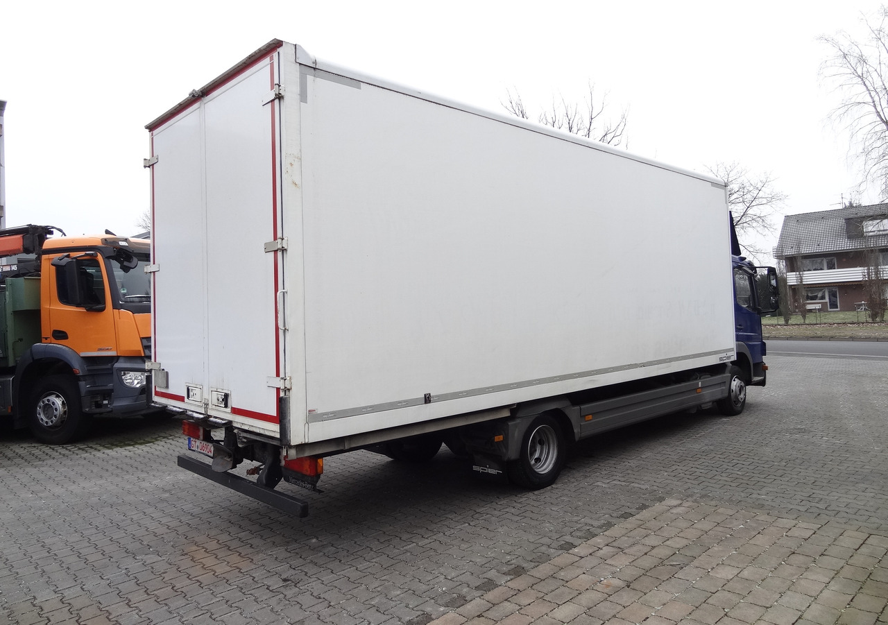 Mercedes-Benz Atego 822 - Skříňový nákladní auto: obrázok 4 Mercedes-Benz Atego 822 - Skříňový nákladní auto: obrázok 4