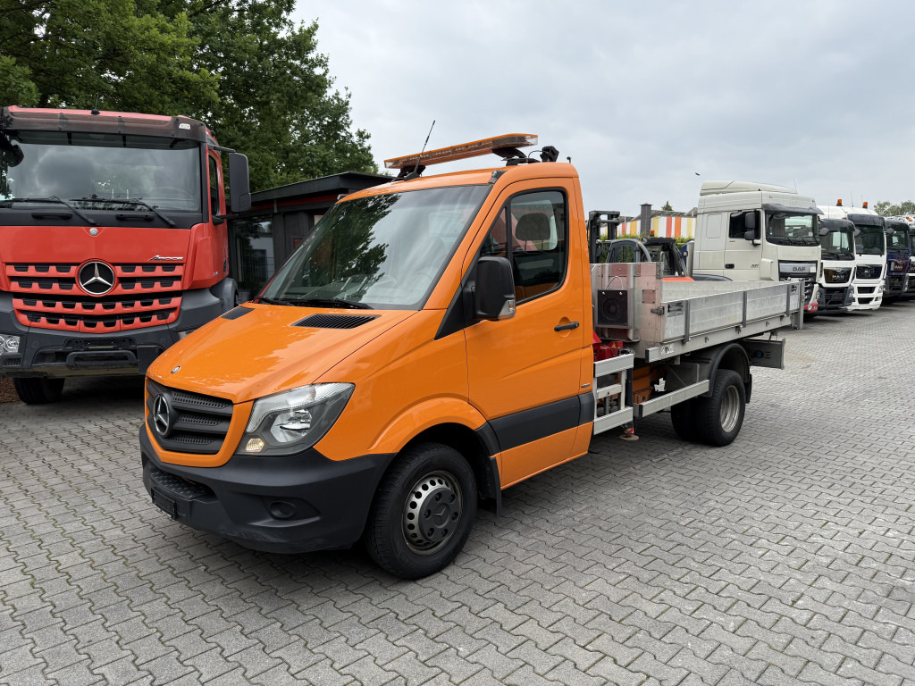 Mercedes-Benz Sprinter 516 Kipper mit Kran HMF 270 - Dodávka sklápač: obrázok 1 Mercedes-Benz Sprinter 516 Kipper mit Kran HMF 270 - Dodávka sklápač: obrázok 1