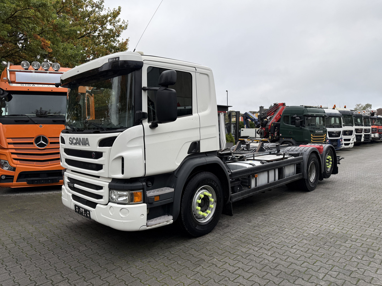 Scania P280 6X2*4 - Podvozek s kabinou: obrázok 1 Scania P280 6X2*4 - Podvozek s kabinou: obrázok 1