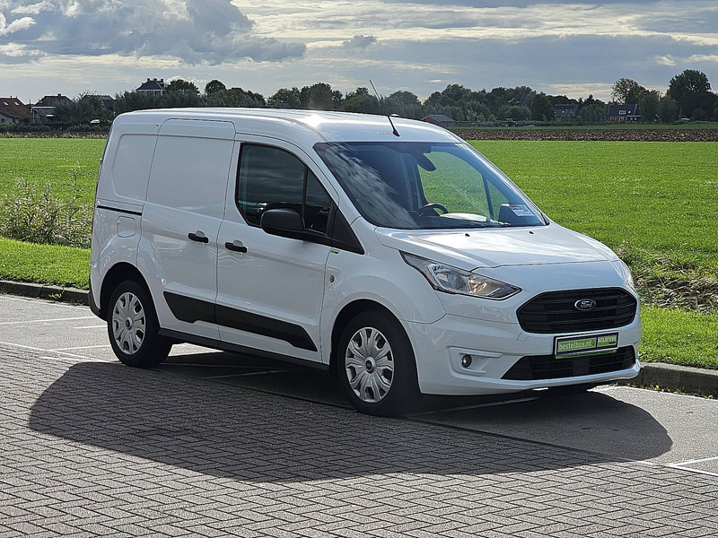 Ford Transit Connect 1.5 L1 Navi 3-Zits Euro6 - Dodávka skriňová nadstavba: obrázok 5 Ford Transit Connect 1.5 L1 Navi 3-Zits Euro6 - Dodávka skriňová nadstavba: obrázok 5